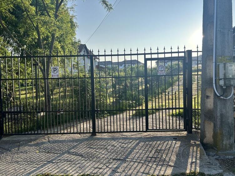 Teren de 1129 mp, în Geamăna