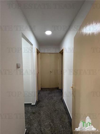 Apartament 3 camere + 2 balcoane cu o priveliste senzationala si pe fata si pe s - 9
