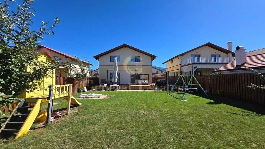 Casă modernă de vânzare în Cristian, Brașov - 1