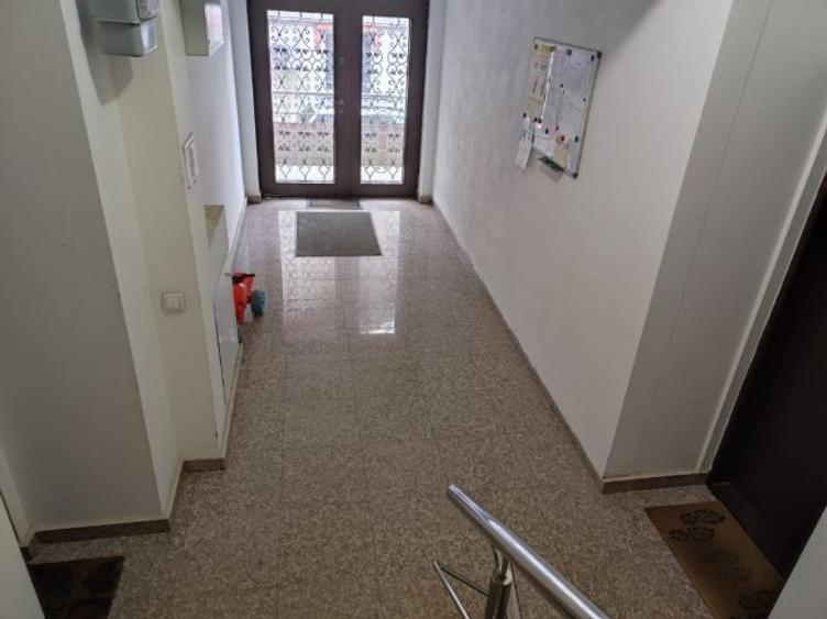 Apartament 3 camere, decomandat, Damaroaia, 2 locuri de parcare incluse - 8