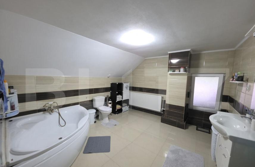 Casa complet mobilata ?i utilata, garaj dublu, curte spa - 18