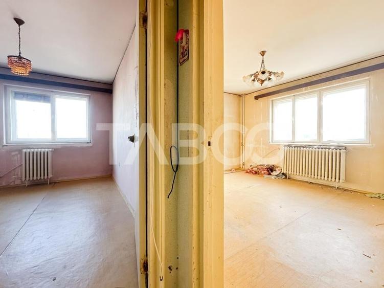 De vanzare apartament cu 2 camere decomandate si panorama - 1