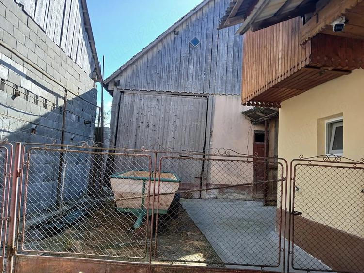 Casa de vanzare + gradina - Vene?ia de Jos, Bra?ov, Romania - 4