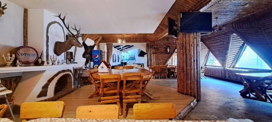 Pensiune deosebita, locuri de cazare, restaurant, pizzerie si spatii comerciale - 6