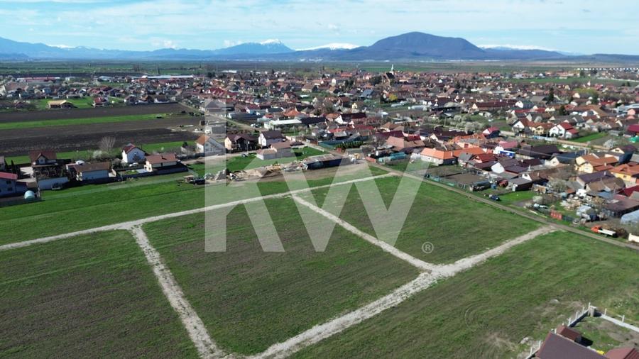 Teren de 502 mp în Hălchiu - utilități - Comision 0% - 2