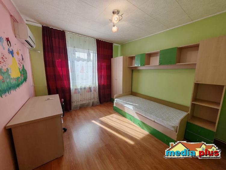 De vanzare apartament cu 3 camere decomandat Mazepa - 5