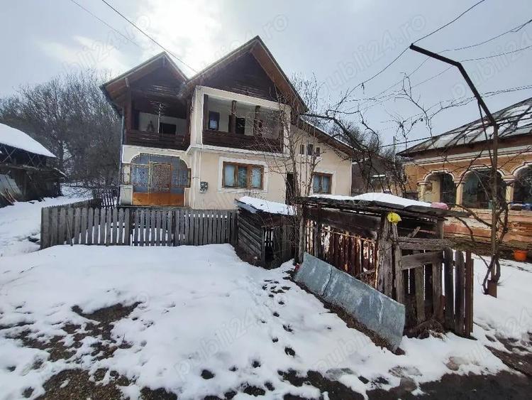 Casa si teren de vanzare intr-o zona inconjurata de paduri si aer curat, langa ora?ul Gae?ti - 2