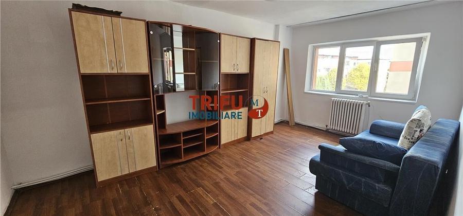 Apartament cu 3 camere etaj 3 Zona Mercur - 1