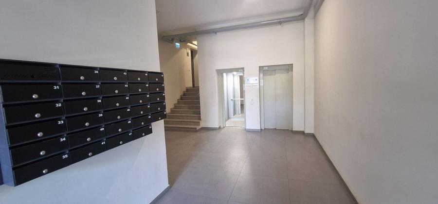 Bloc Nou , City Mall - 20