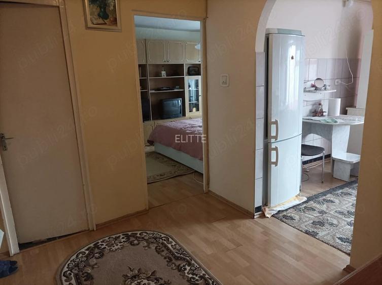 Garsoniera-suprafata mare-parter-zona Eminescu Deva