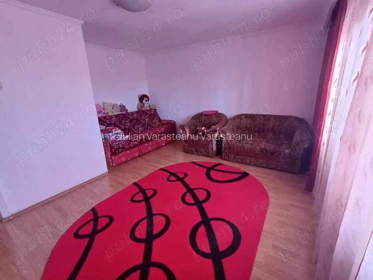 Vand apartament 3 camere confort 1 Vand apartament 3 camere confort 1