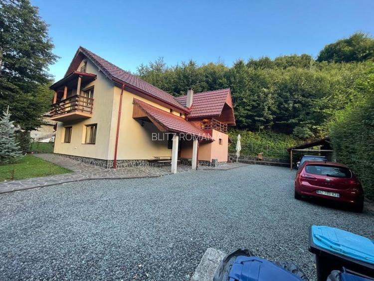 Pensiune functionala de vanzare, cu 6 camere, 200 mp, zona Firiza-Izvoare
