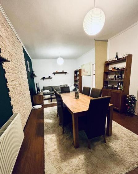 Apartament 2 camere semidecomandat zona Porii