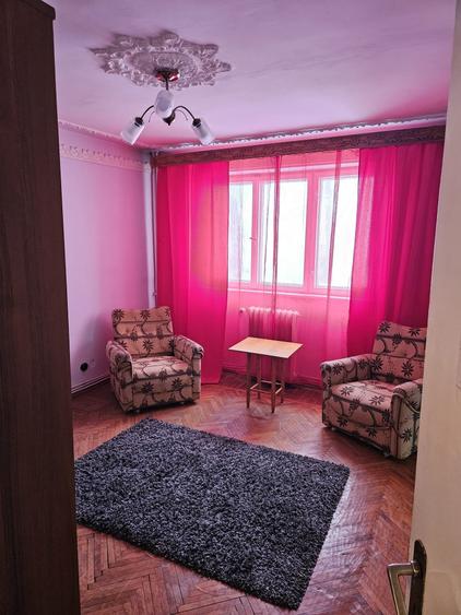 Apartament 3 camere zona Bulevard , etaj 2 , boxa pe act - 3
