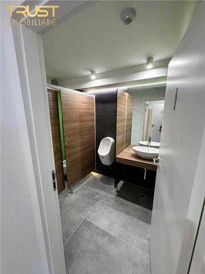 Spatii Birouri l Bd.Muncii l 130 - 330 MP l Locuri de Parcare - 10