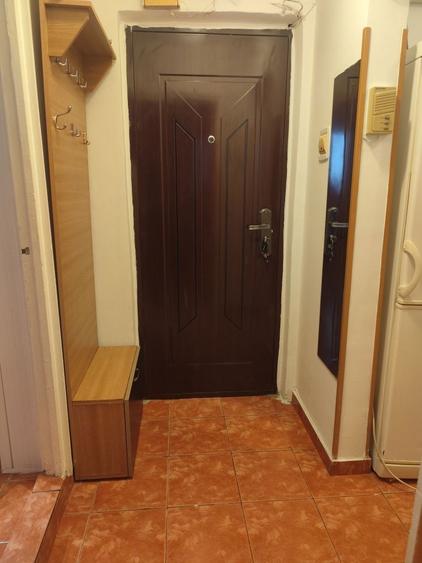 Inchiriez apartament cu doua camere Drumul taberei Valea Salciei Nr - 1