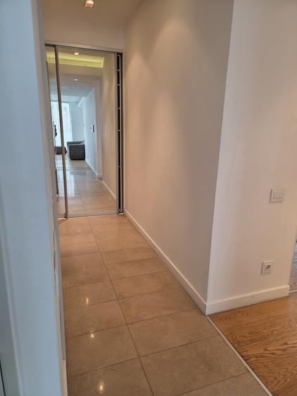 Elegant Top-Floor Apartment with Panoramic Terrace near Victoriei Avenue - 9