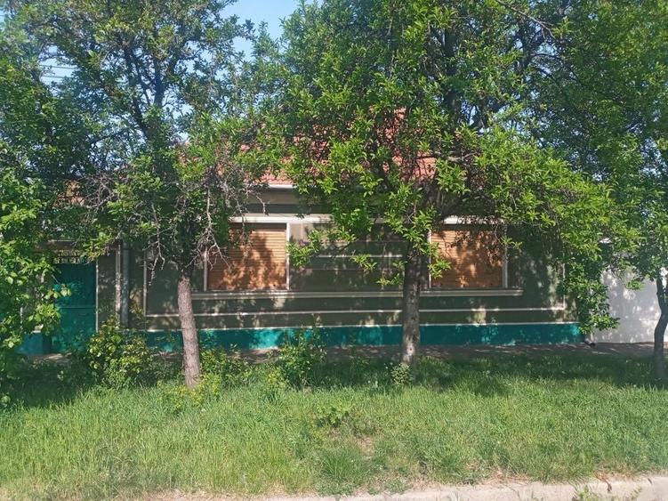 Casa cu 4 camere de vanzare in Iosia - 8