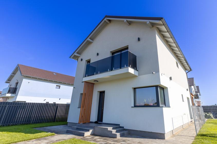 Case Stupini, 5 camere, 2026, priveliște spre Tâmpa, P+E, 470 mp teren - 4