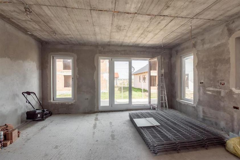 RECO. CASA CU MANSARDA , CIHEI . - 12