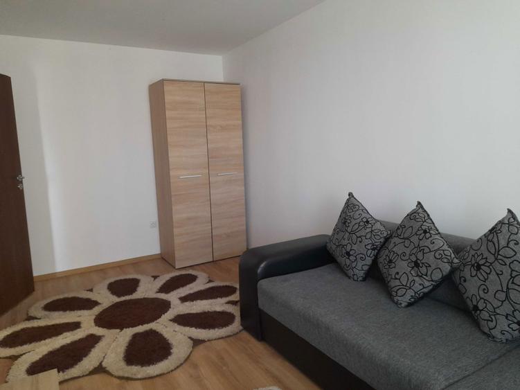 Ofer spre inchiriere garsoniera zona Astra - 2