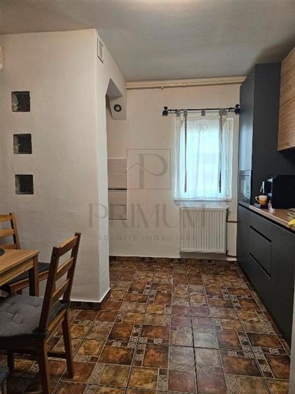 Dambovita - Etaj 2 - Centrala proprie - Amenajat - Zona excelenta - 3