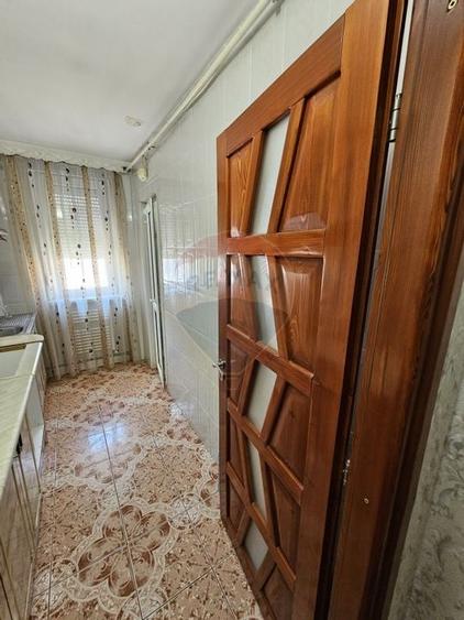 Apartament 3 camere de vânzare – Zona 1 Decembrie, Piatra Neamț - 23