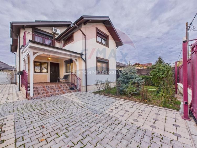 Casa / Vila cu 5 camere de vanzare in zona Central