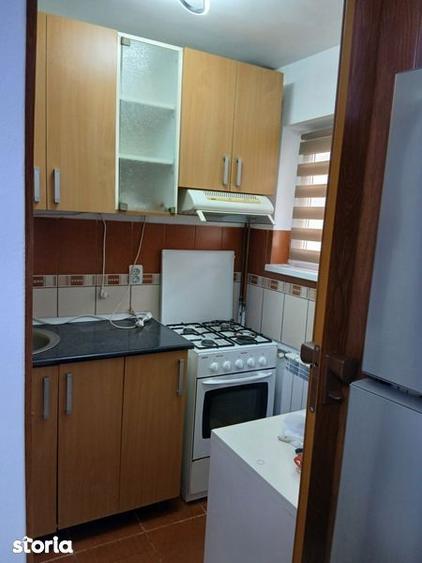 Inchiriez Garsoniera etaj 2 str Alion - 1