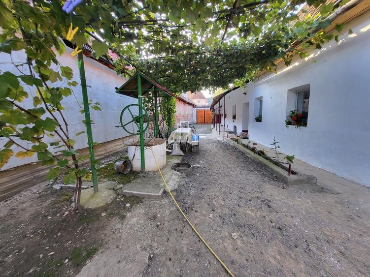 Casa cu o suprafata totala 1927 Mp, Seleus, Danes - 9