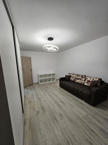 Vand garsoniera Teatru masca - 7