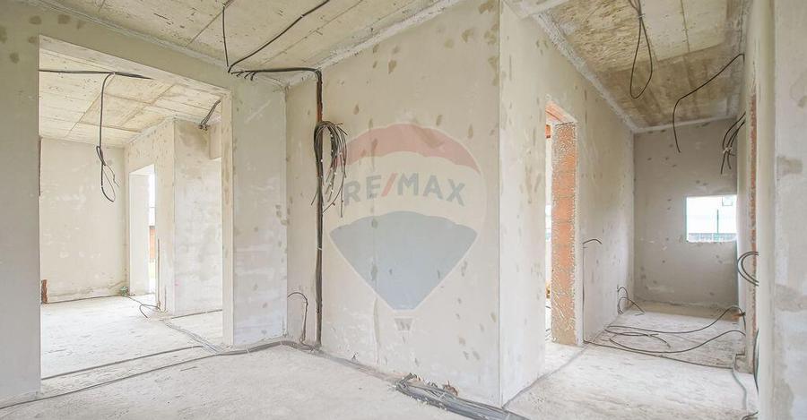 Casa spa?ioasa la gri, 4 camere, 3 bai, teren 500 mp ... - 19