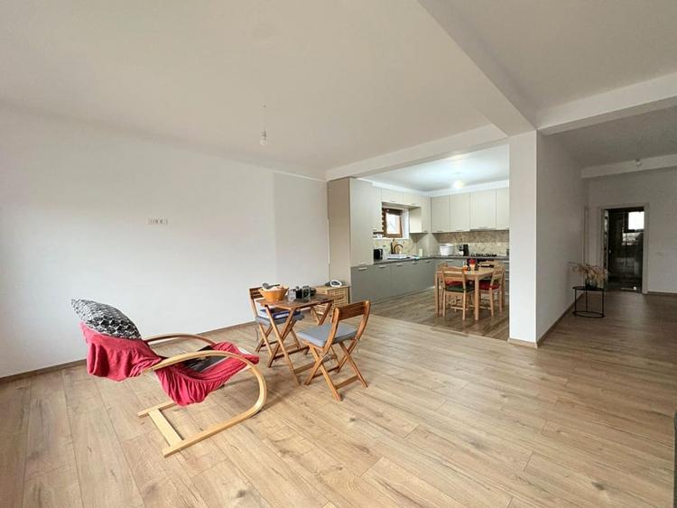 Casa la sol 4 camere , Valu lui Traian - 7