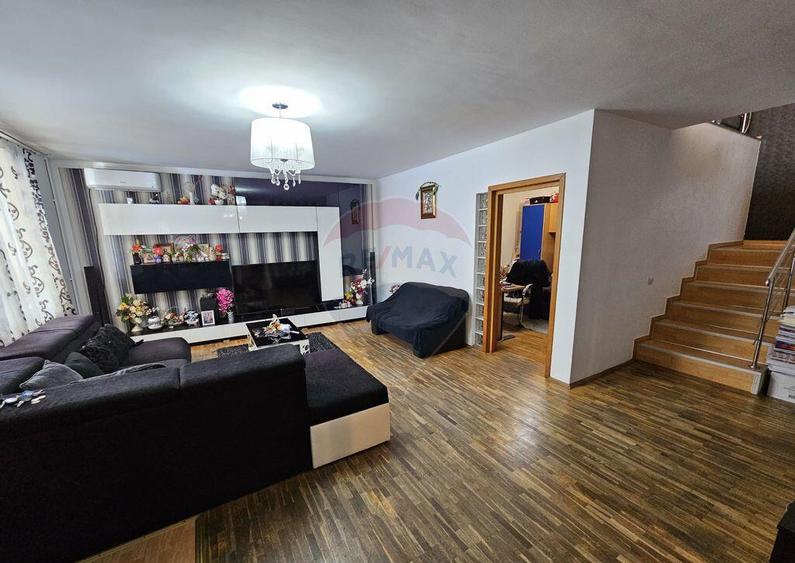 VILA individuala - 5 camere - zona soseaua Petrican, mobi... - 5