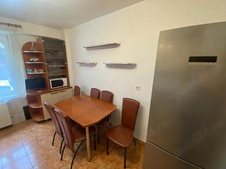 Apartament cu 3 camere, tip D, zona Decebal - 2