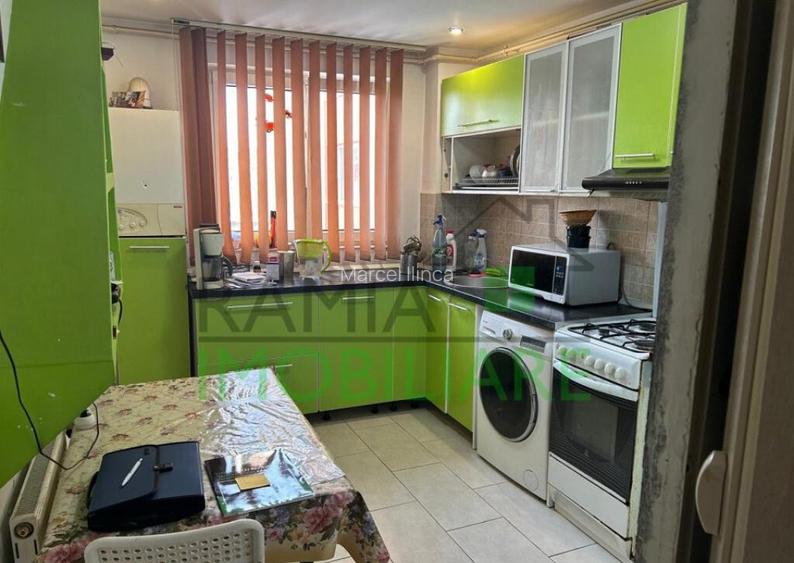 Apartament 3 camere - Astra