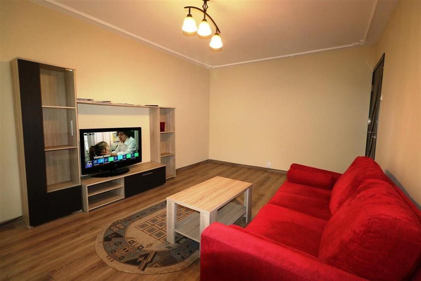 Apartament 2 camere Nicolina prima statie din Podu Ros - 1