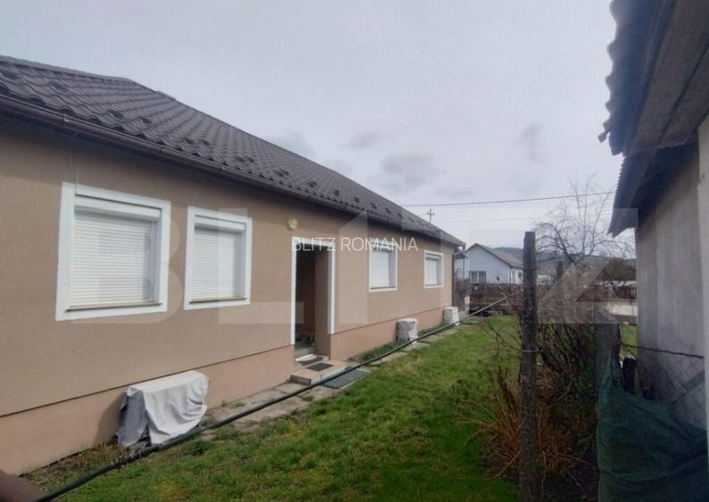 Casa 3 camere,120mp utili,1300 mp de teren intravilan,zona S Casa 3 camere,120mp utili,1300 mp de teren intravilan,zona S