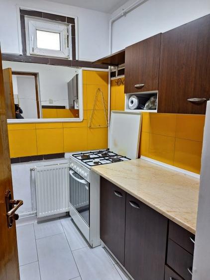 Vila fara risc seismic,renovata,izolata ext,P+1+pod inalt,9 camere,4 bai,pivnita - 37