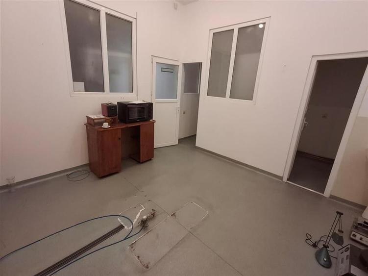 Spatiu comercial 110mp parcare zona Piata Cibin - 11