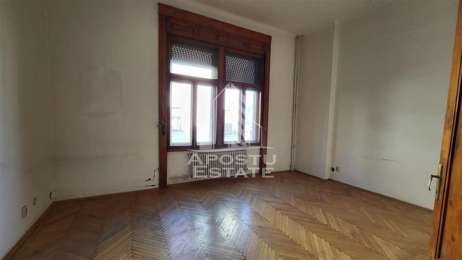 Apartament cu 4 camere, SAD, Piata Victoriei, 180 mp - 13