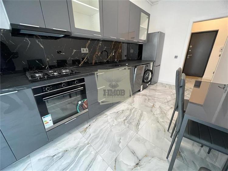 Dezvoltator vand studio 40 mp utili cu parcare boxa zona Brana - 3