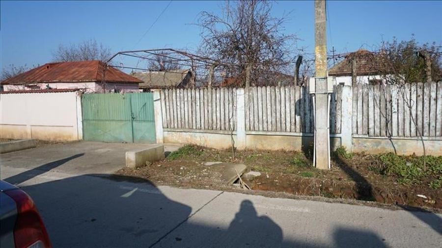 Casă individuală cu 4 camere cu Teren 2066 Mp în Ghindeni