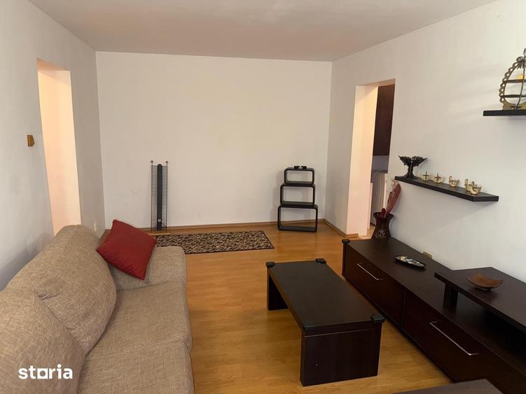 Apartament cu 3 camere în Micro 9