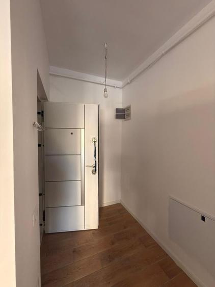 Apartament cu 2 camere semidecomandat în Soarelui