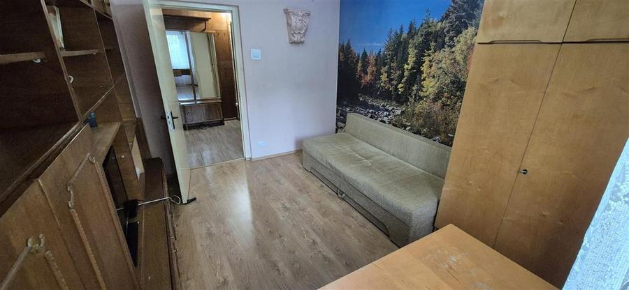 Apartament cu 3 camere decomandat în Podul de Fier
