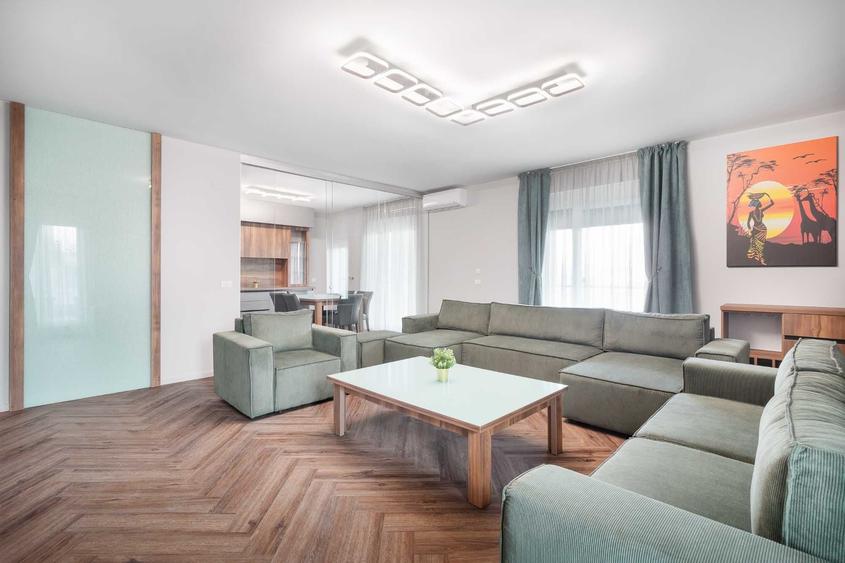 Apartament cu 3 camere decomandat în Lotus