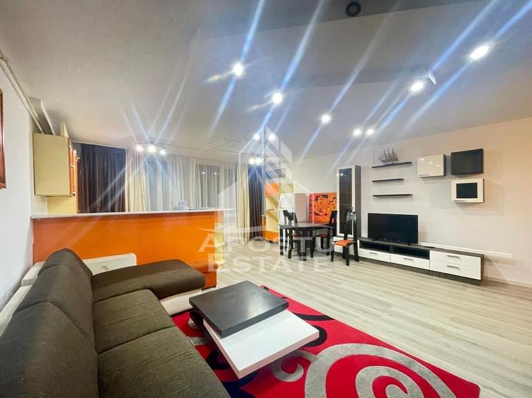 Apartament cu 3 camere decomandat, mobilat în UTA