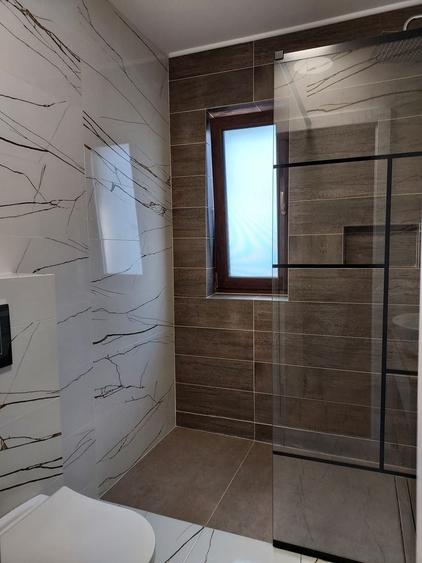 Duplex cu 4 camere cu Teren 250 Mp în Florești
