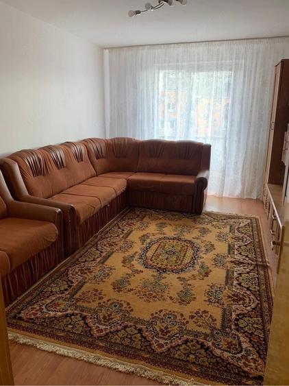 Apartament cu 2 camere decomandat în Petros